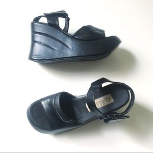 Vintage 90's Platform Sandals